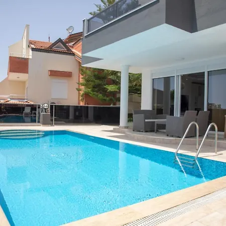 Sunrise Hill With Private Pool 빌라 *